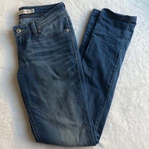 Levi’s low rise skinny jeans